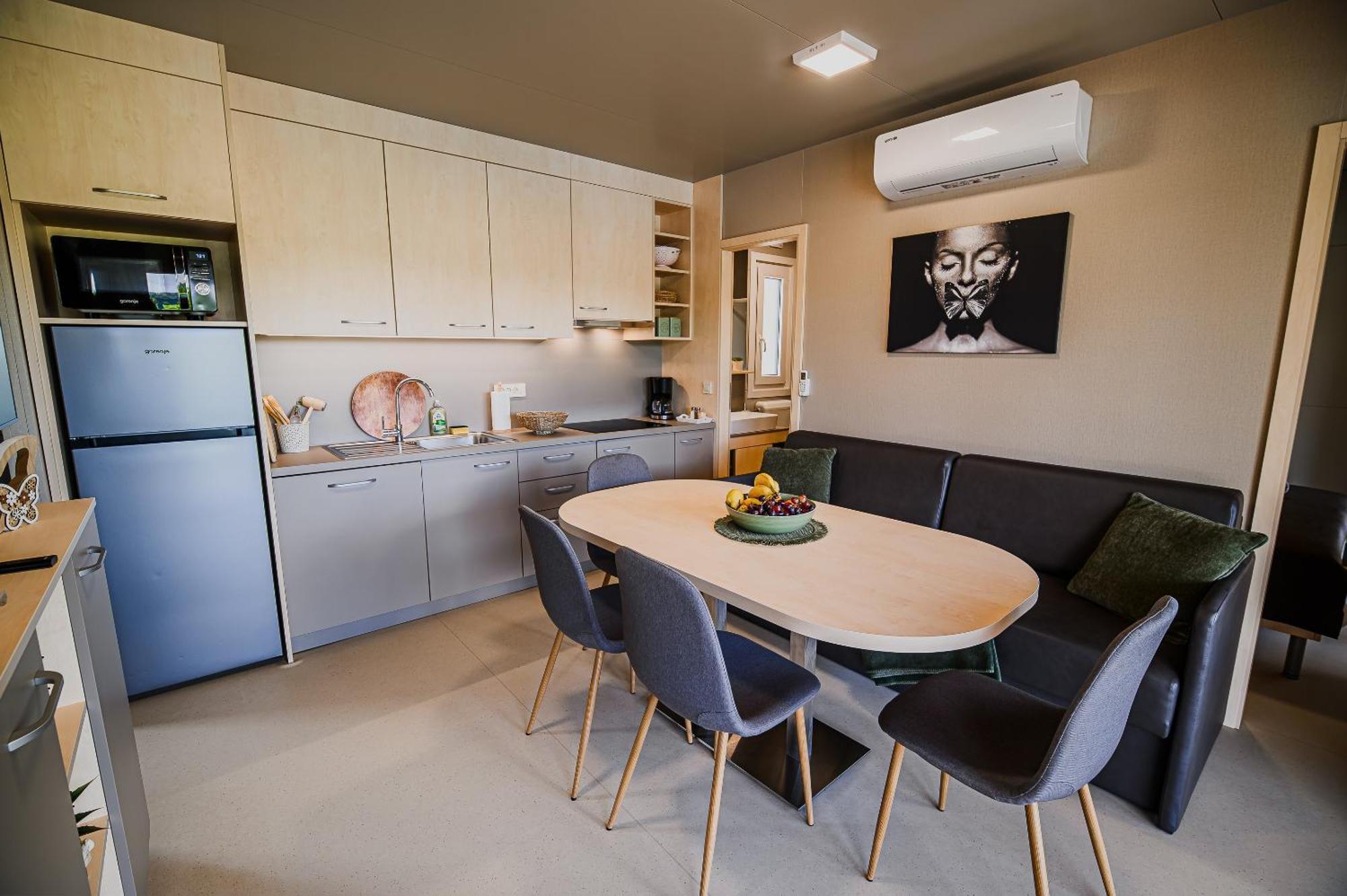 Deluxe Lake View Mobile Homes With Thermal Riviera Tickets Catez ob Savi Exterior foto